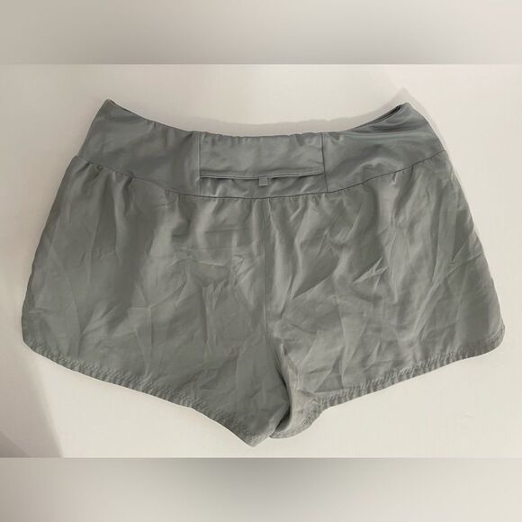 Gray NIKE Dri-Fit Short. - Picture 3 of 4